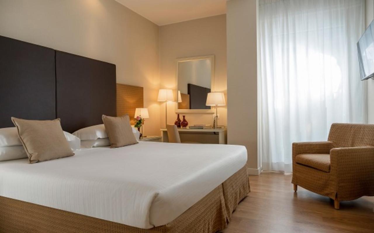 National Hotel 4*