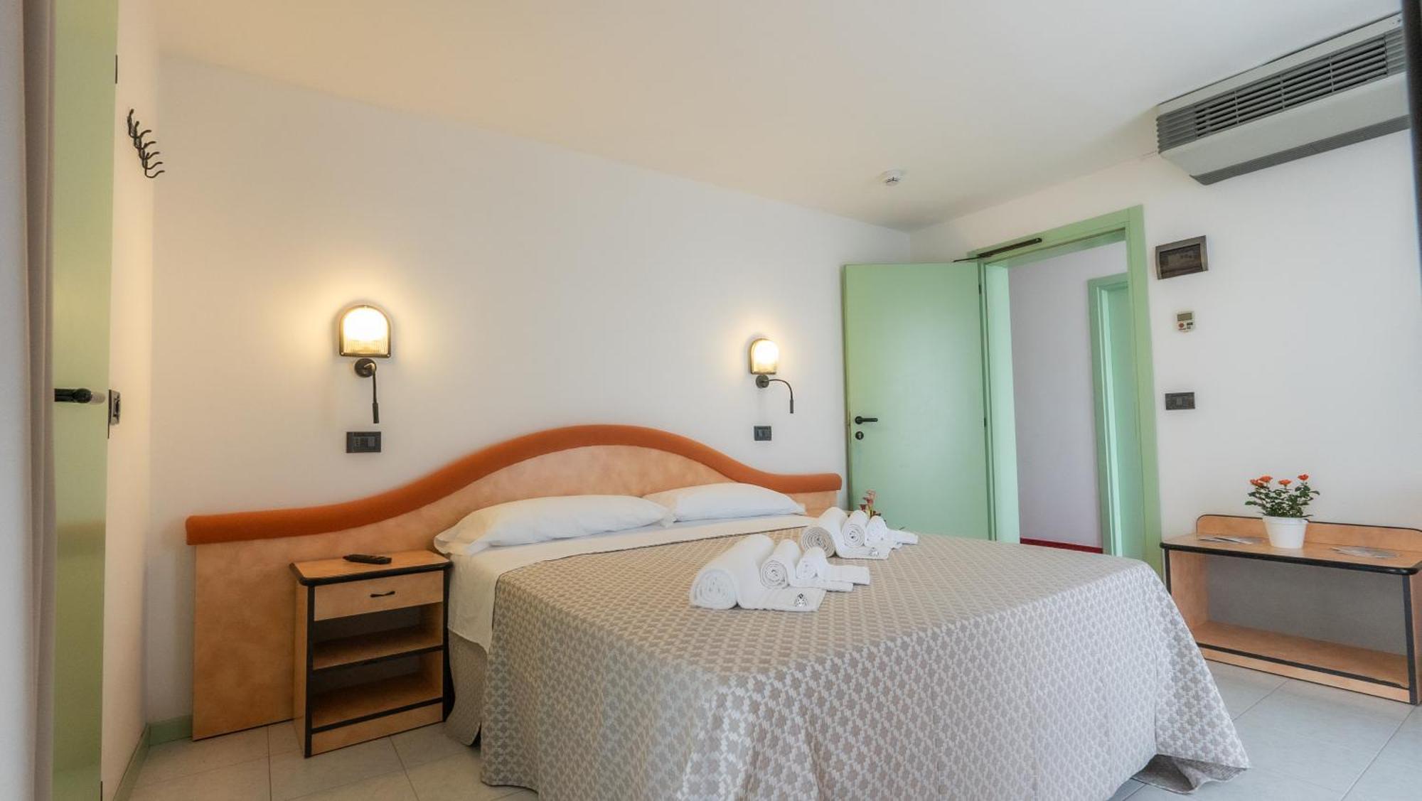 Nobel Hotel 3*