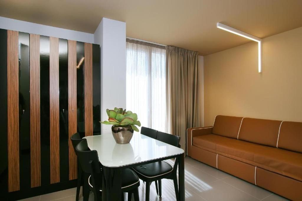 Terminus Aparthotel 4*