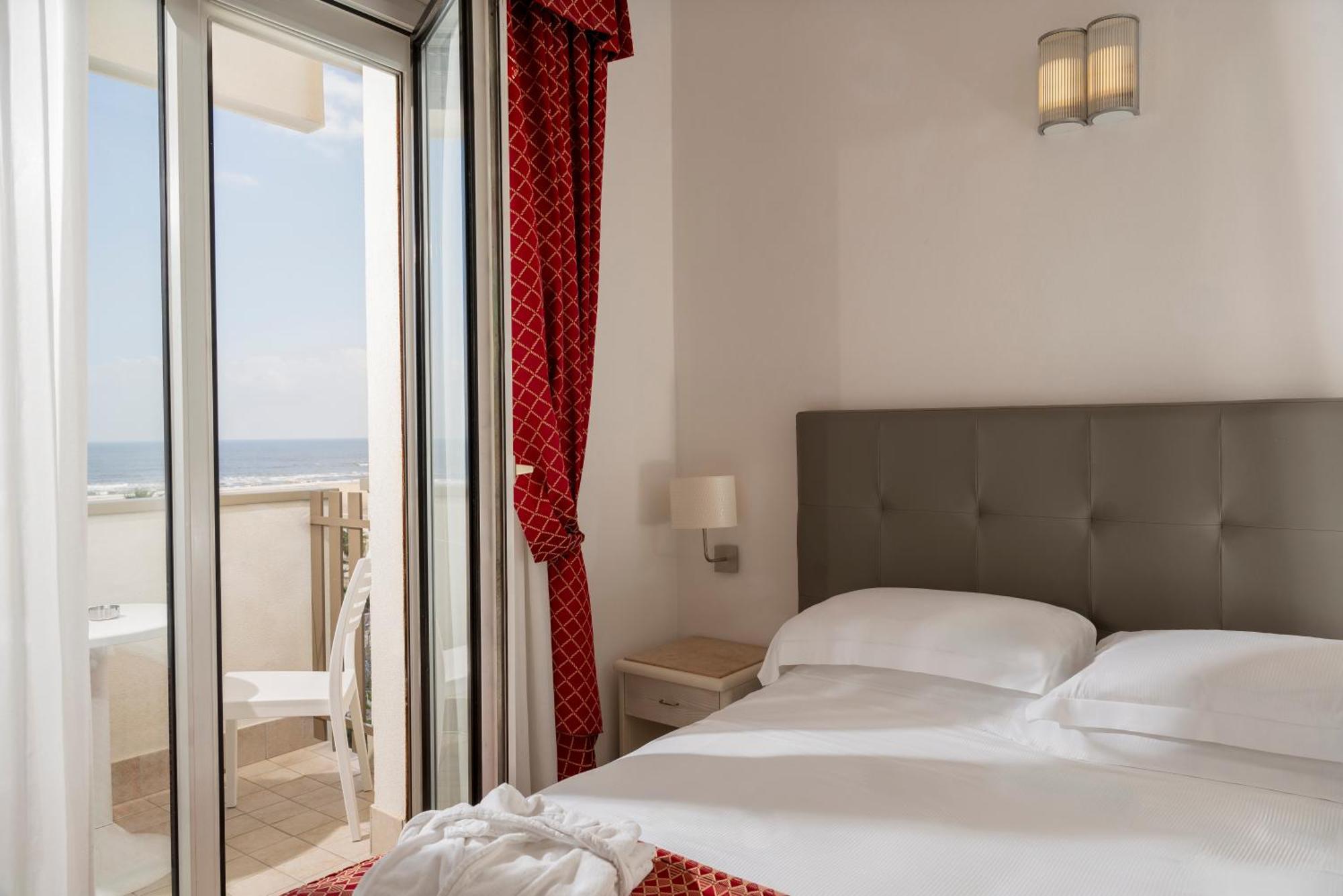 Hotel Du Soleil 4*
