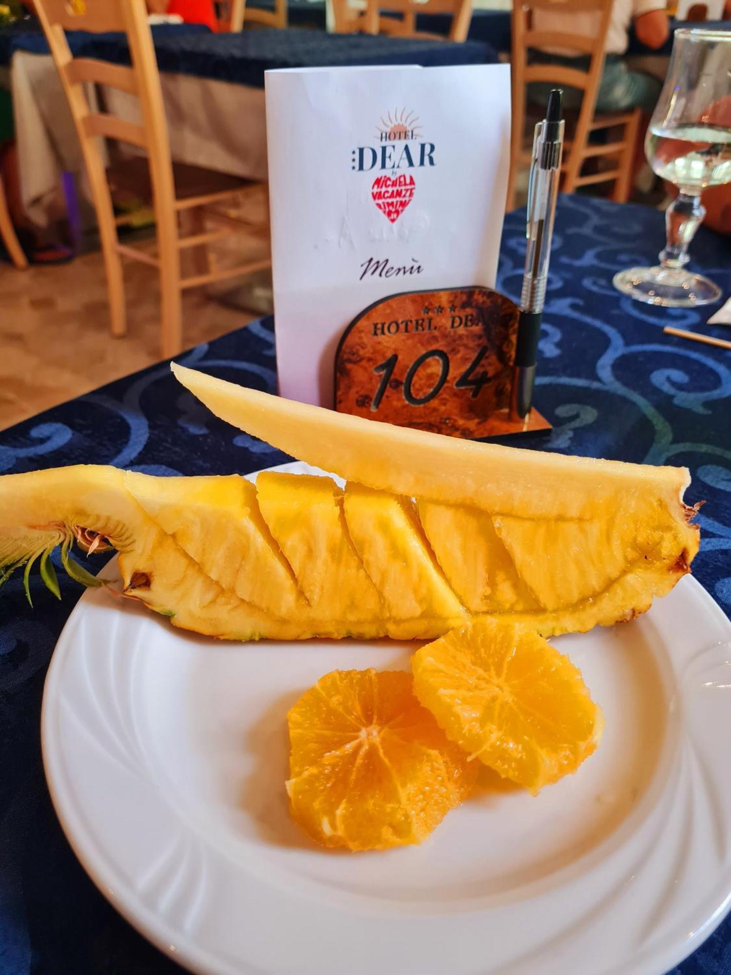 Hotel Dear