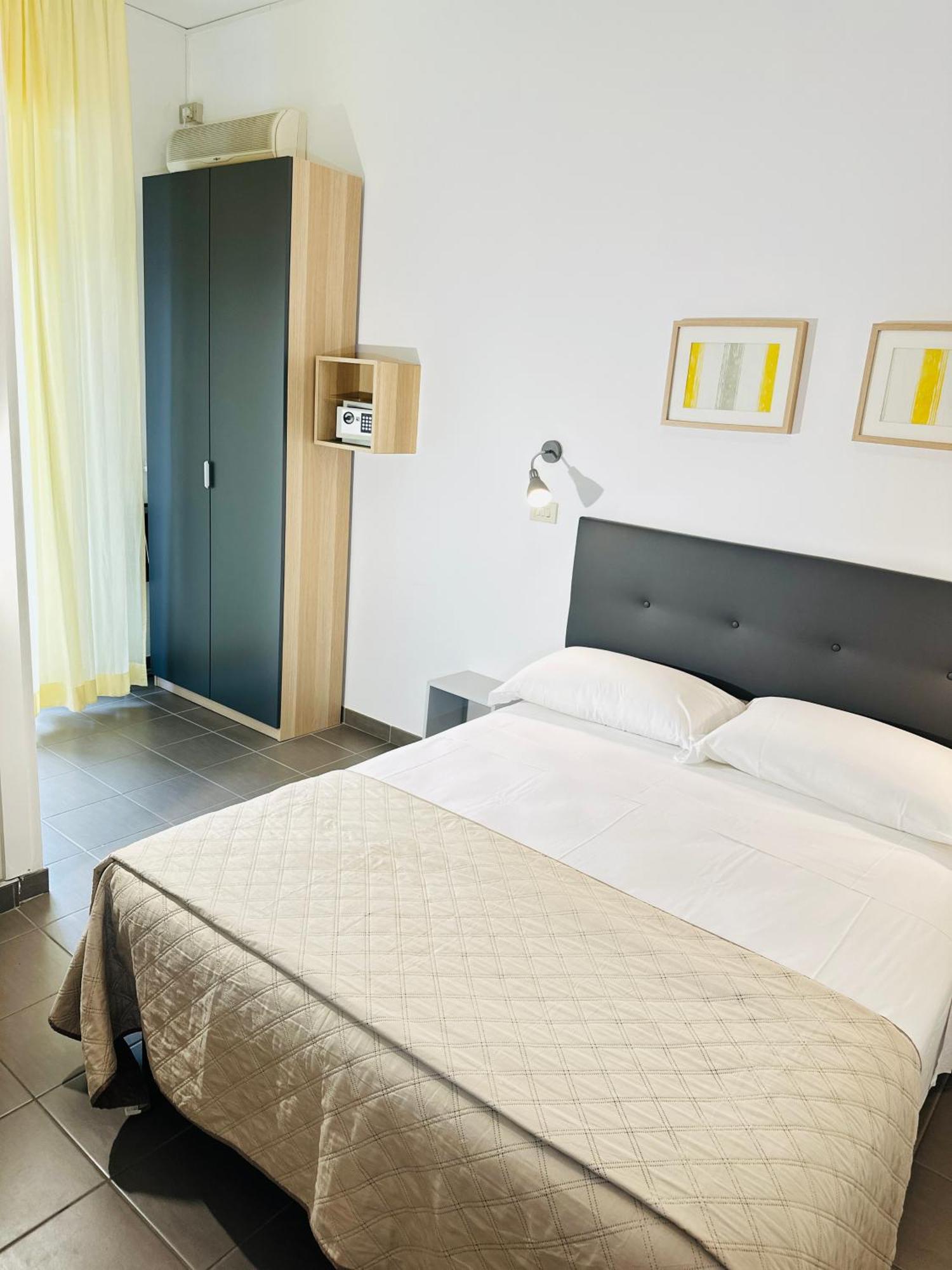 Hotel Perazzini Rimini