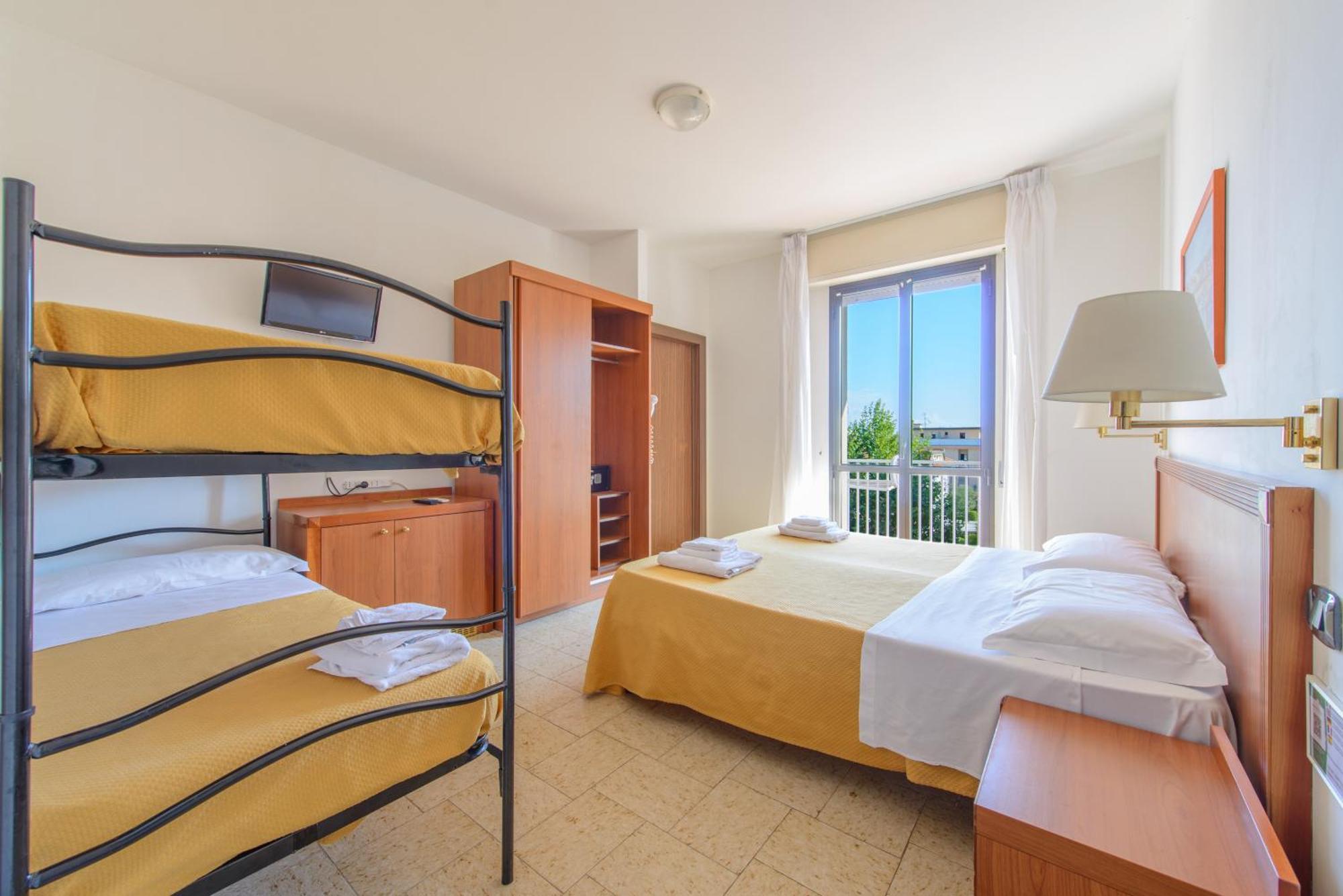 Hotel Avana Mare 3*