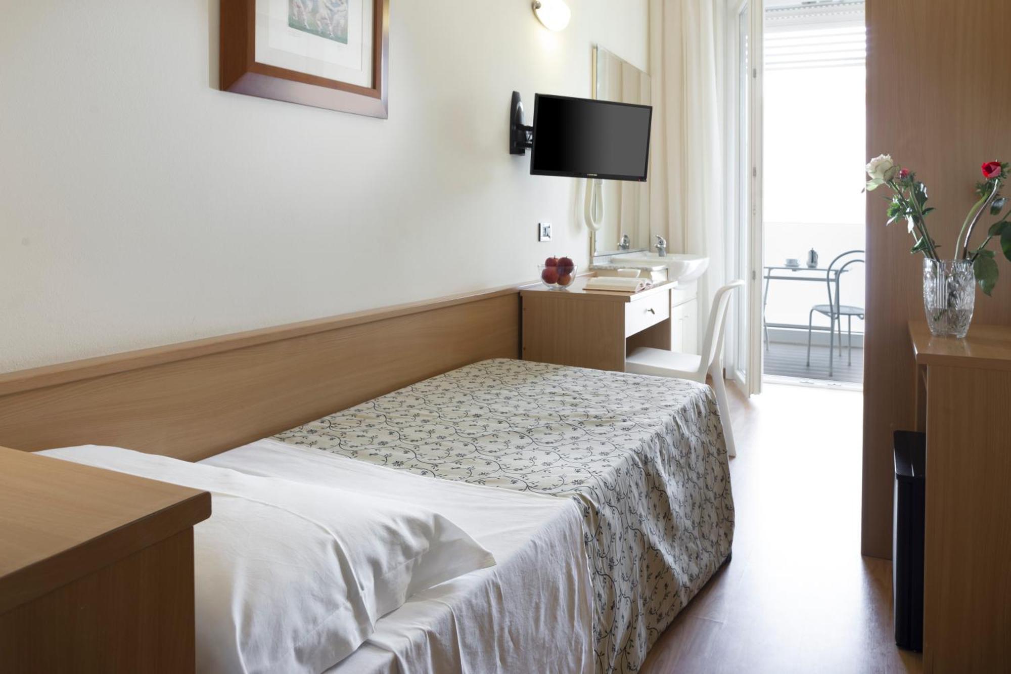 Hotel Baltic 3*