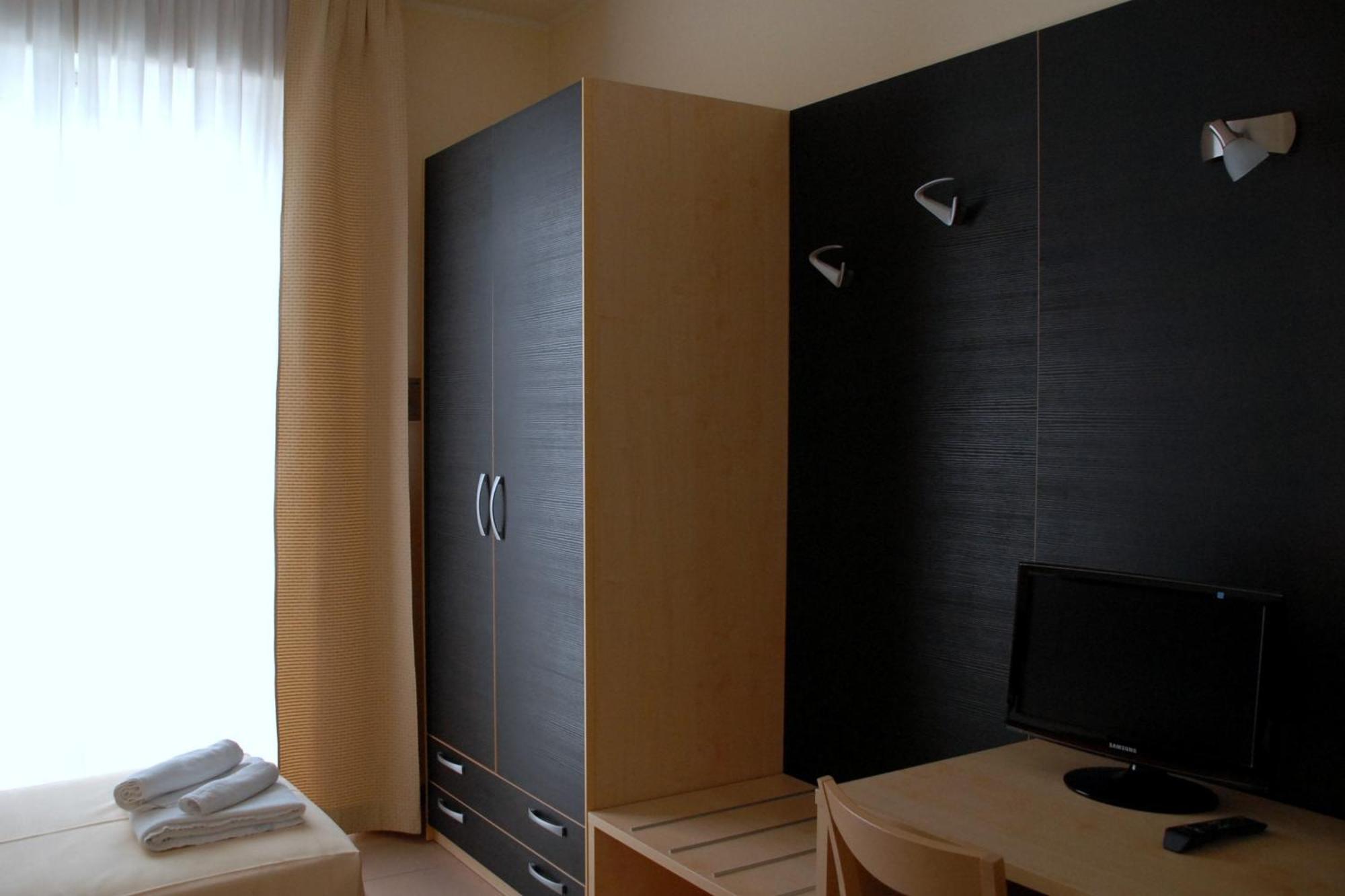 Arno Hotel 3*