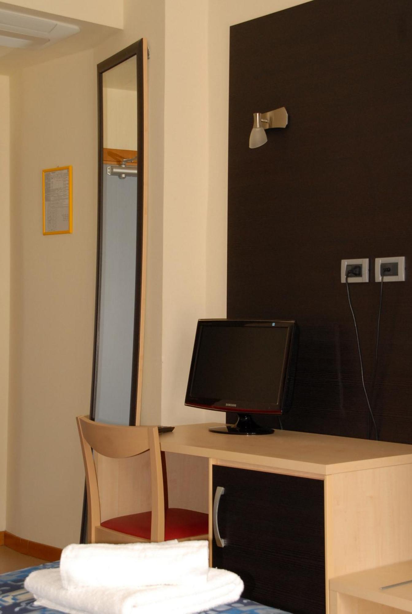 Arno Hotel 3*
