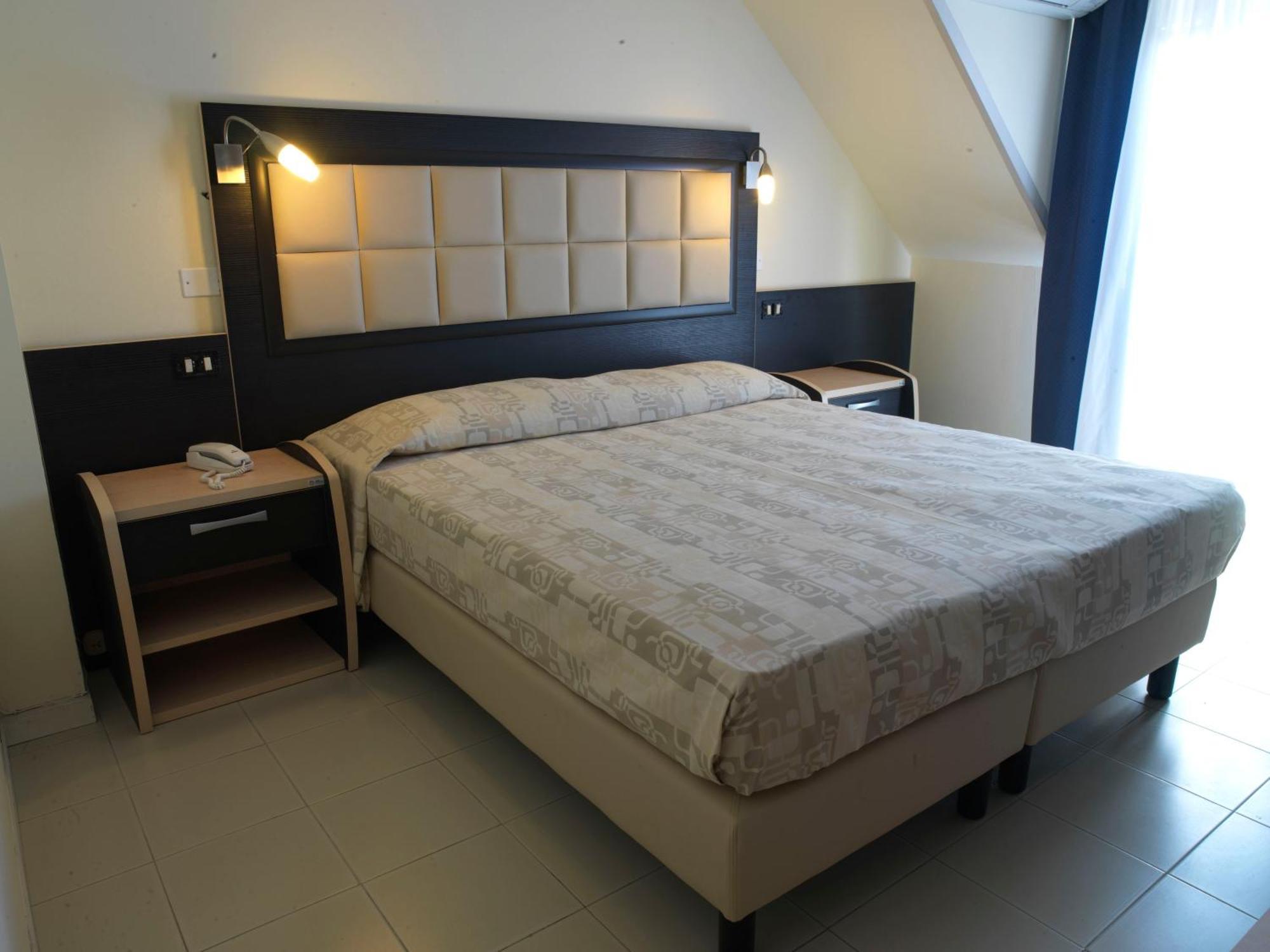 Hotel Arno 3*