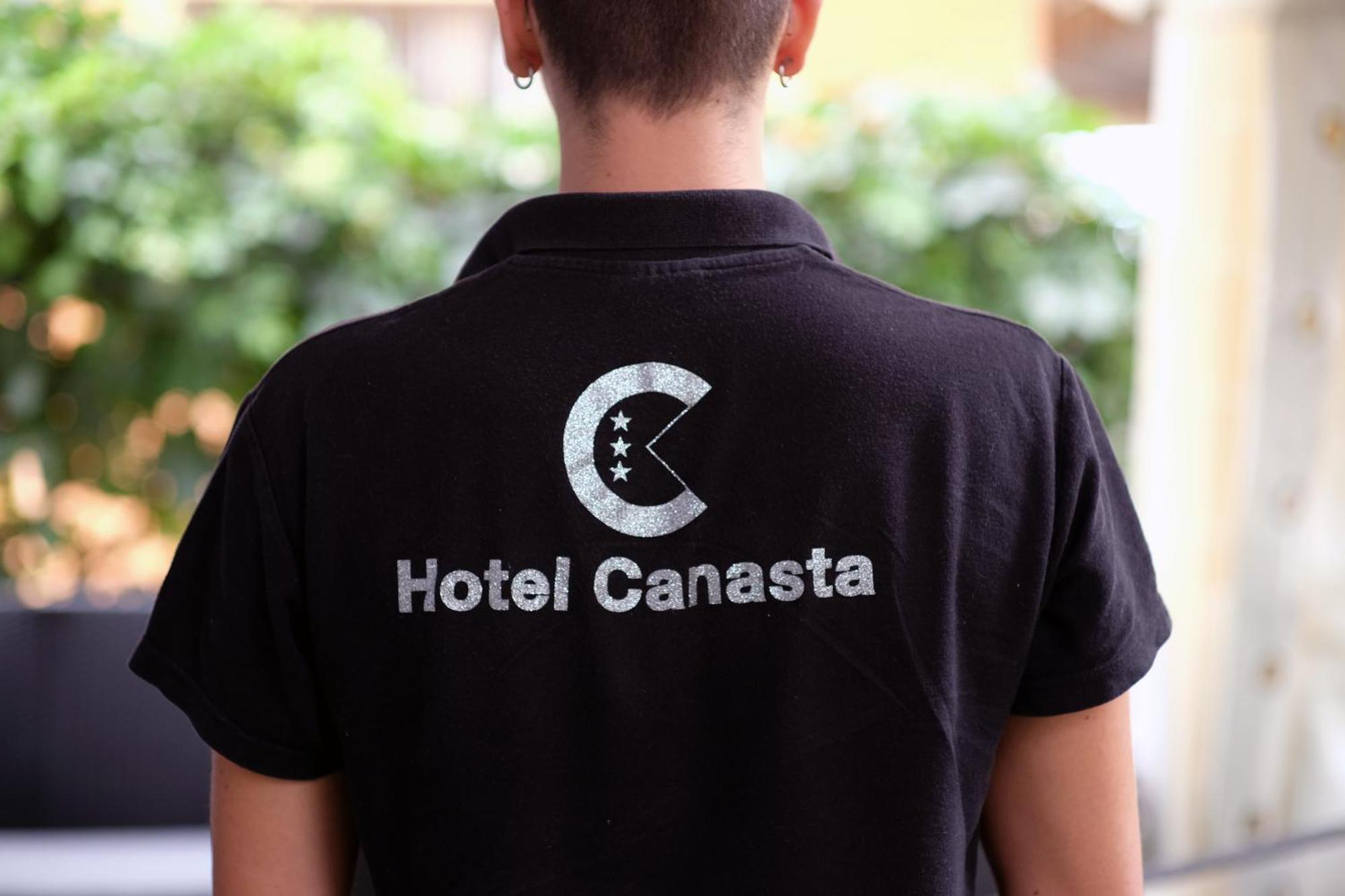 Canasta 3*