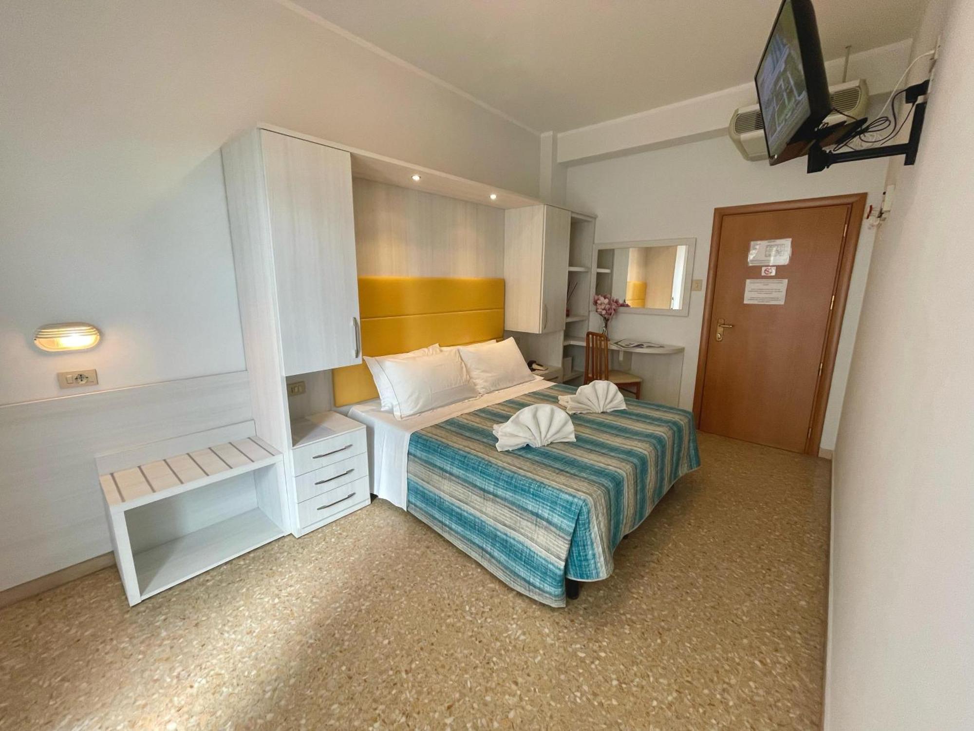 Crystal 3* Rimini