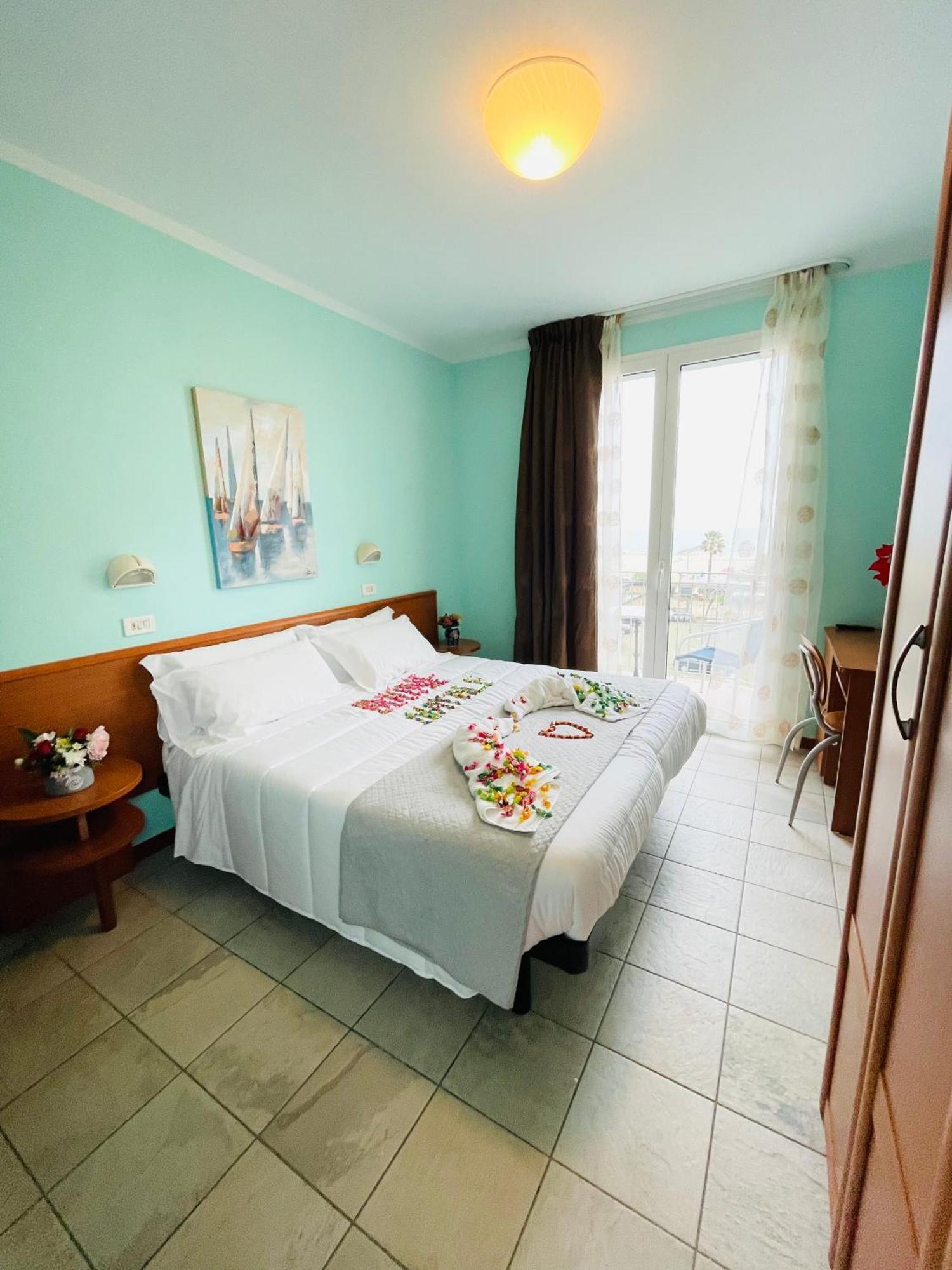 Hotel Blue Moon 3*