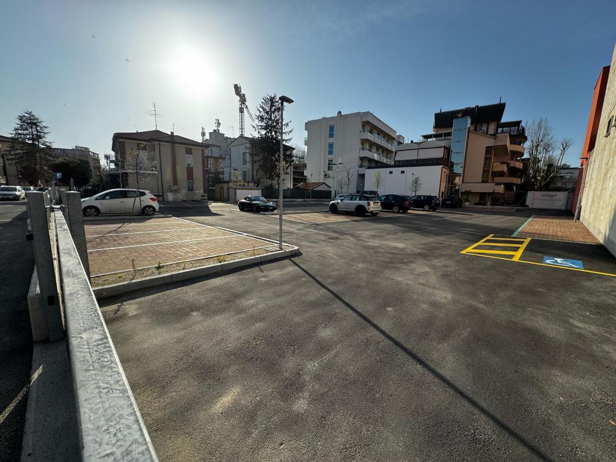 Con Posto Auto Privato A Marina Centro Mare Rimini