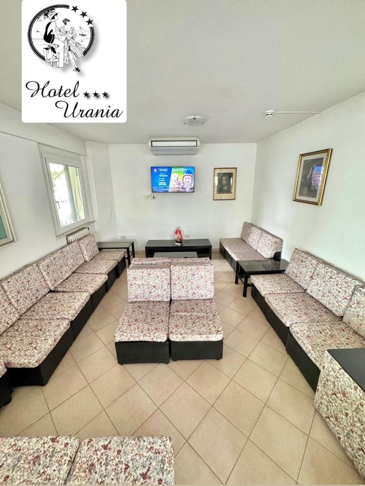 Urania Hotel