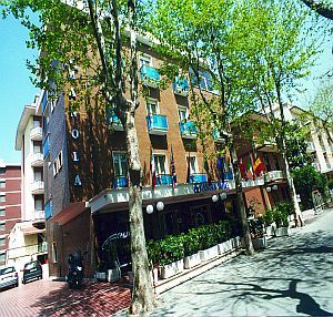 Manola Hotel 3*