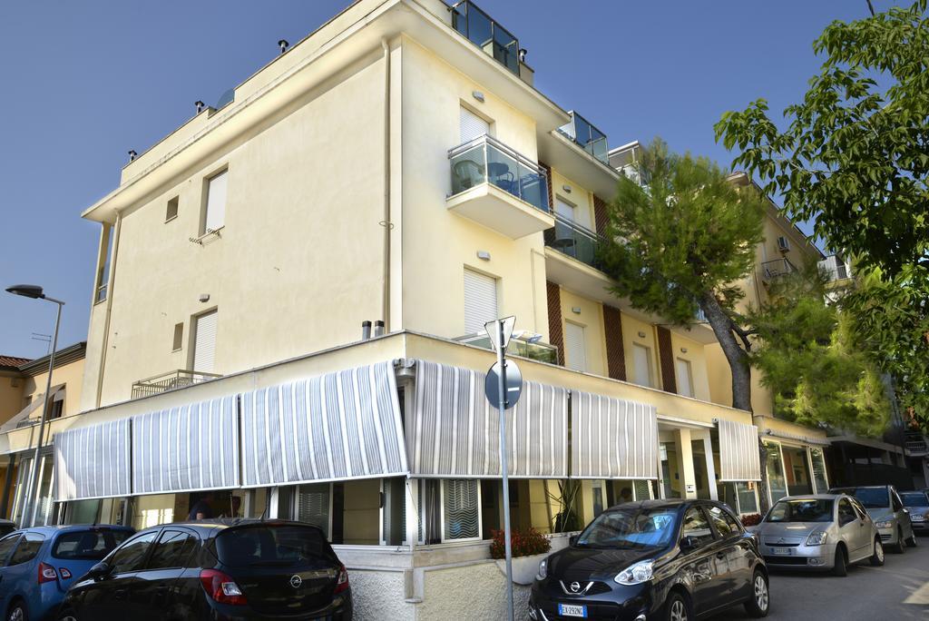 Ave Rimini