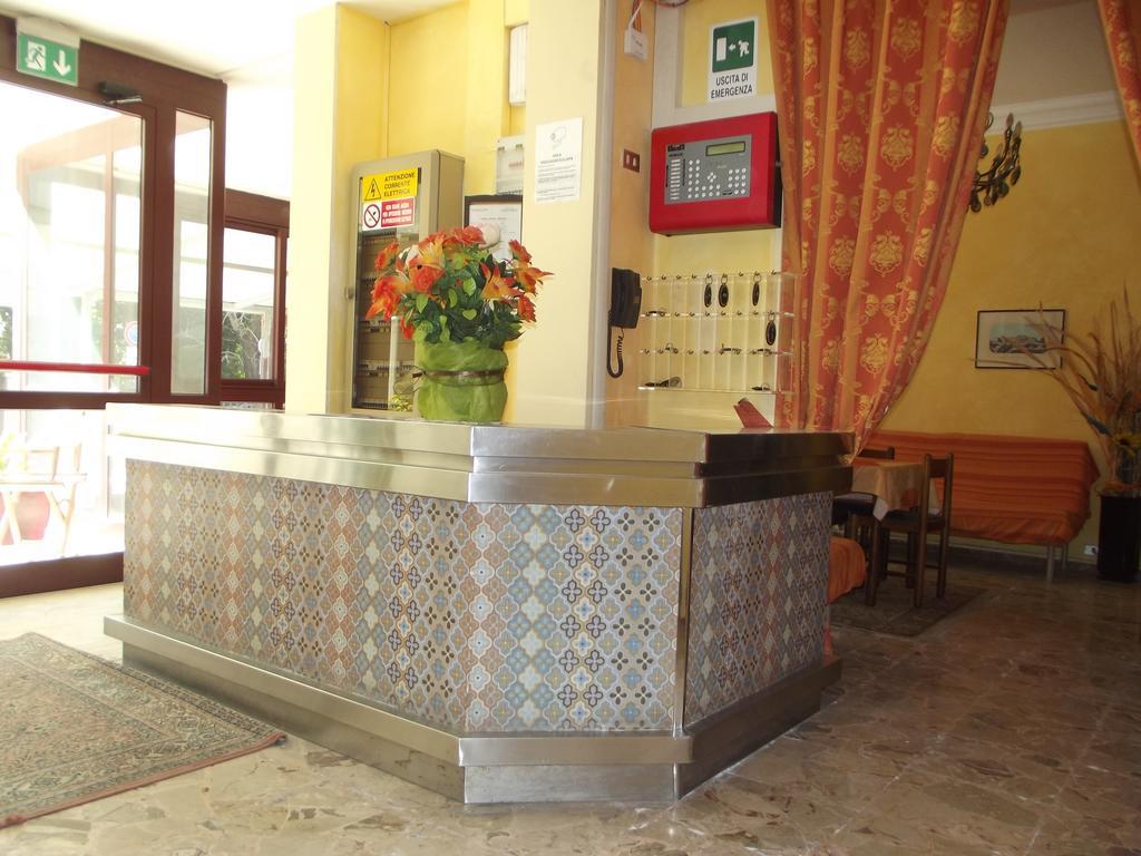 Hotel Livia 2*