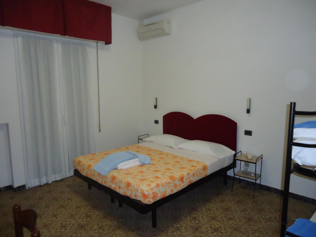 Hotel L&v Rimini