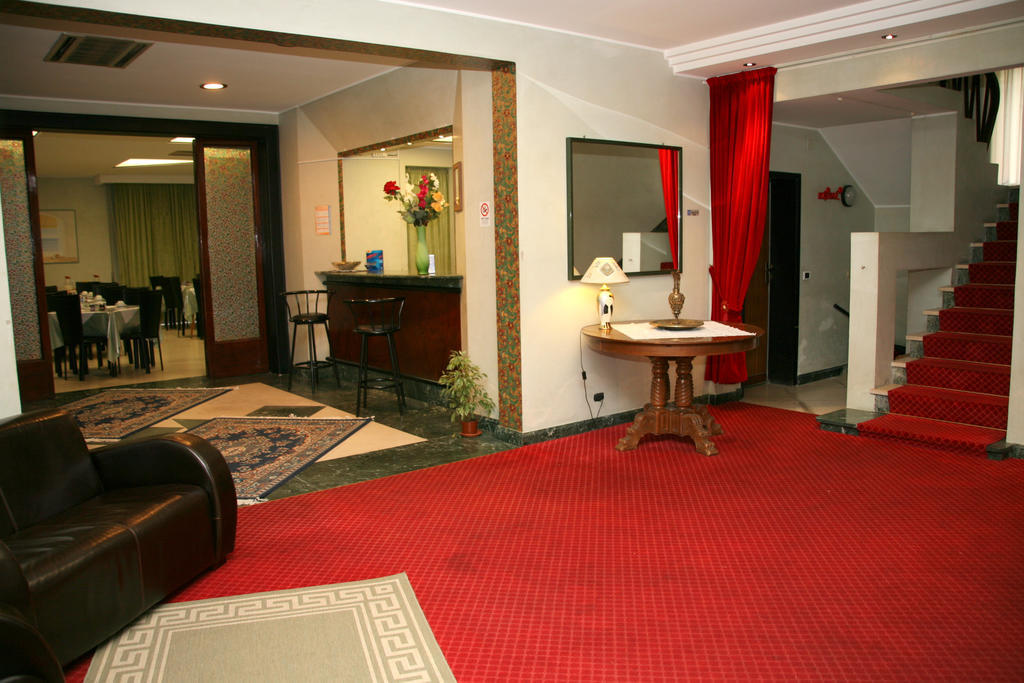 Niagara Hotel 3*