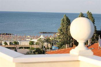 Gaston Hotel 4*
