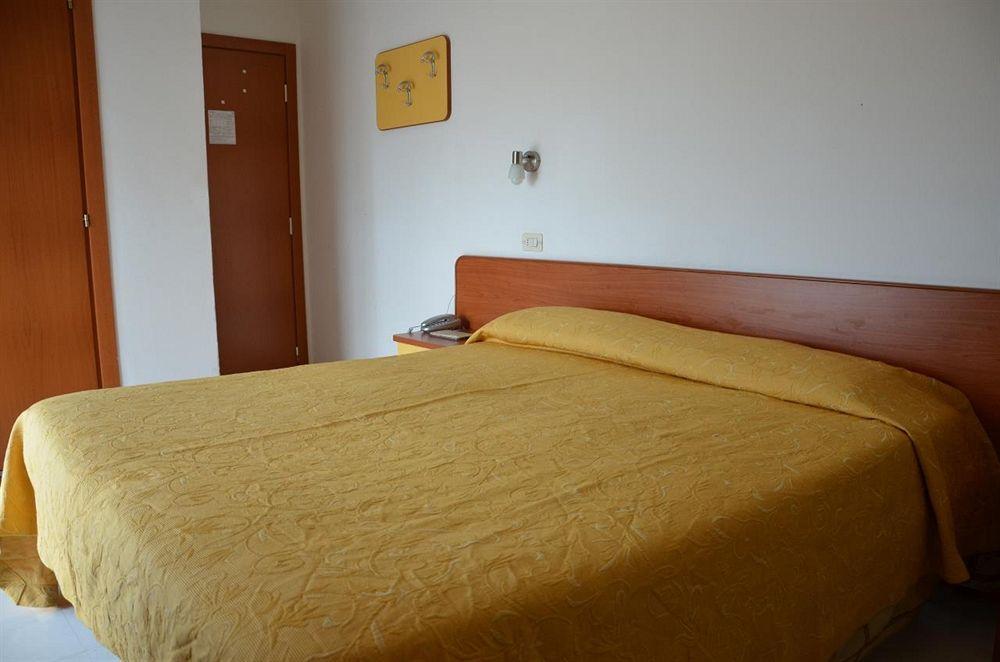 Carnaby 3* Rimini