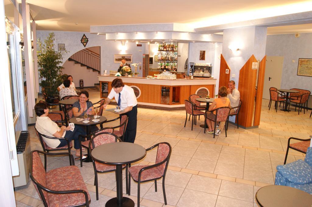 Atlantic Hotel 3*