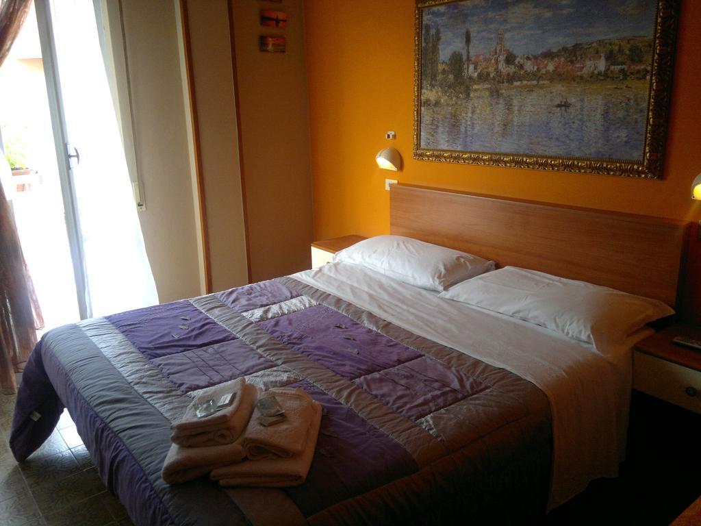 Hotel Simon