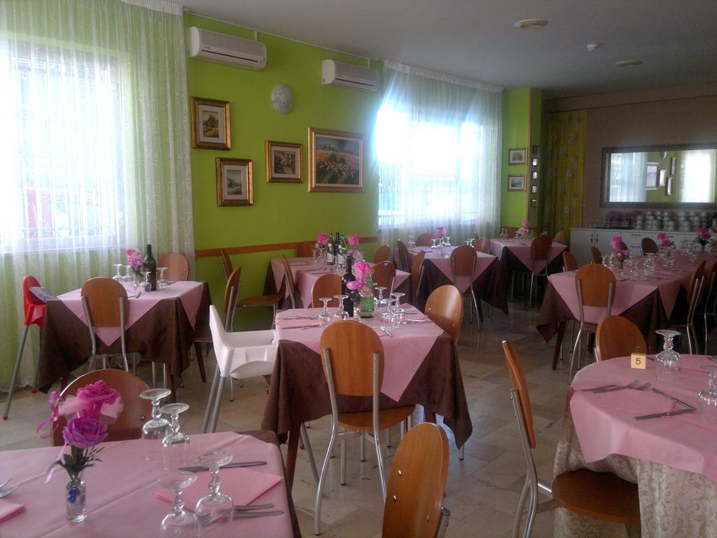 Hotel Simon