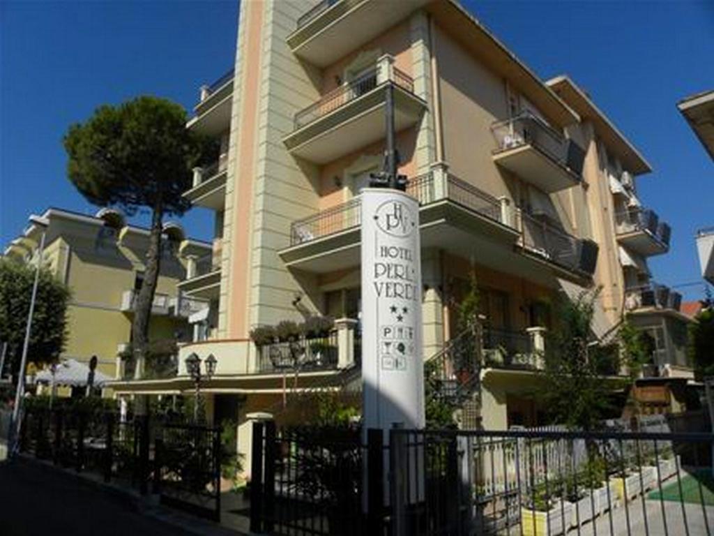 Hotel Perla 3*