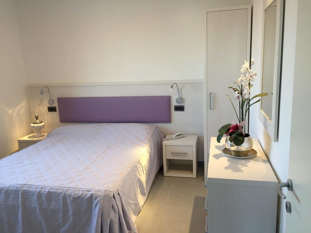 Aparthotel Albachiara 3*