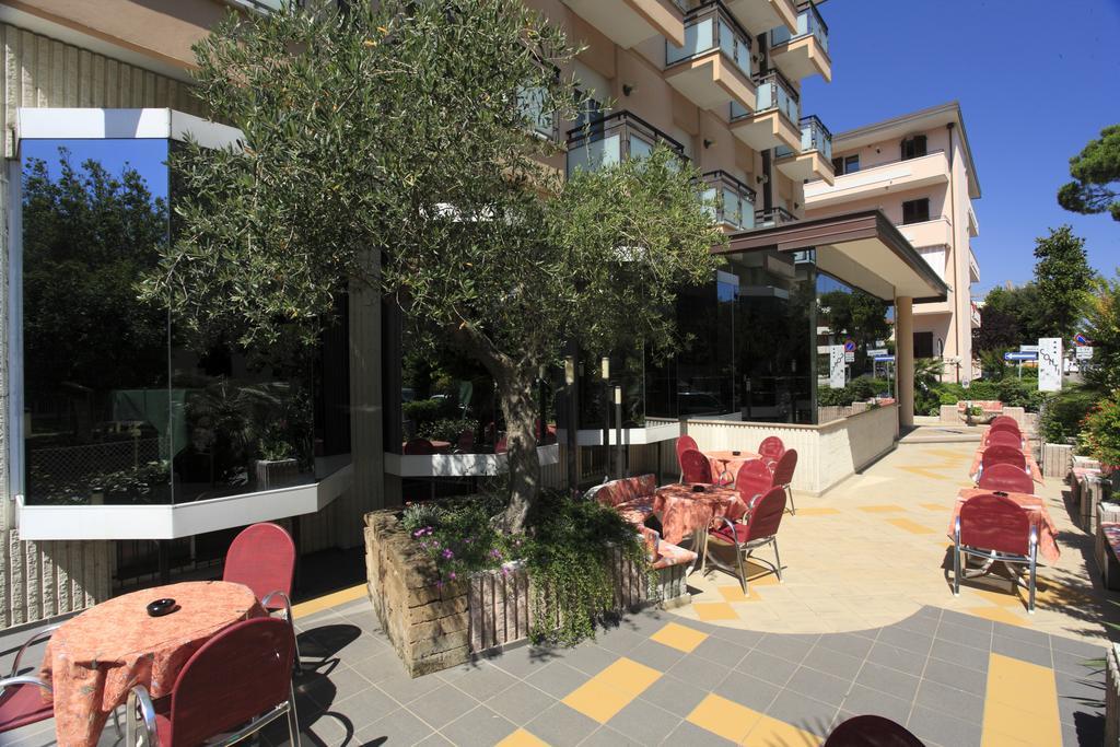Conti 3* Rimini