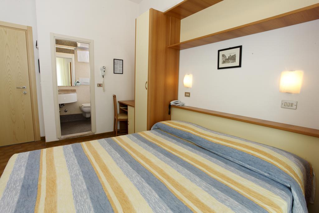 Hotel Conti Rimini