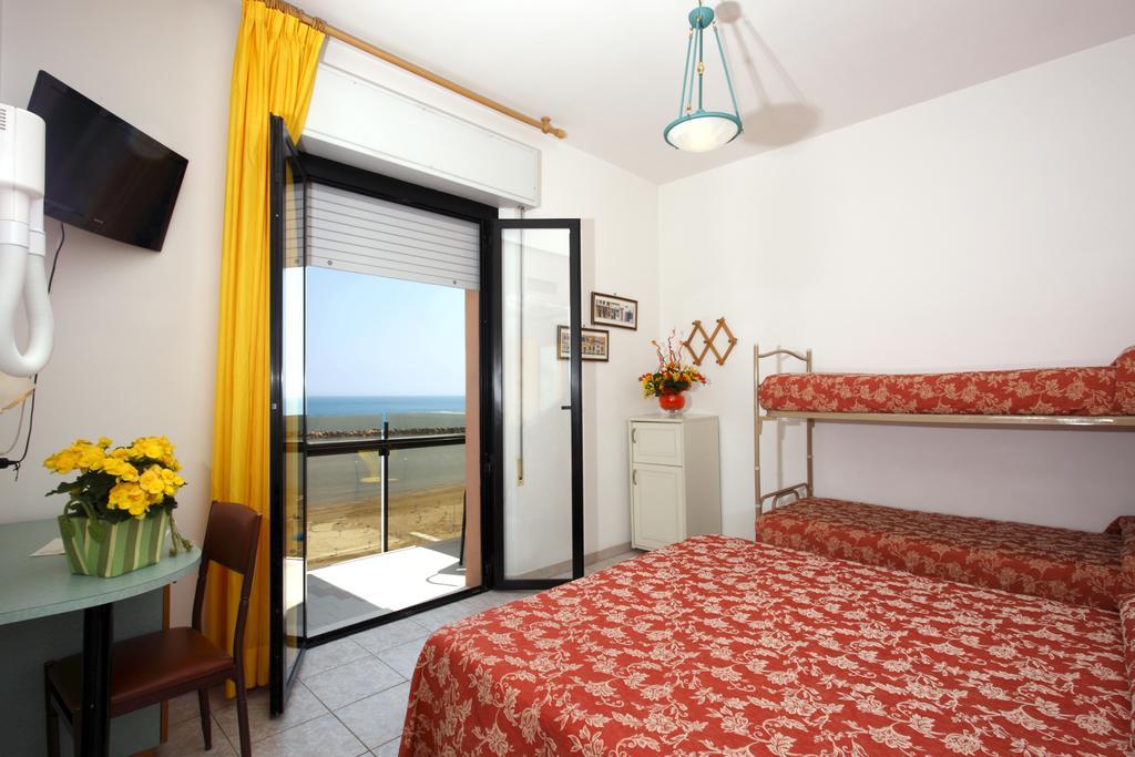 Hotel Baia 3*