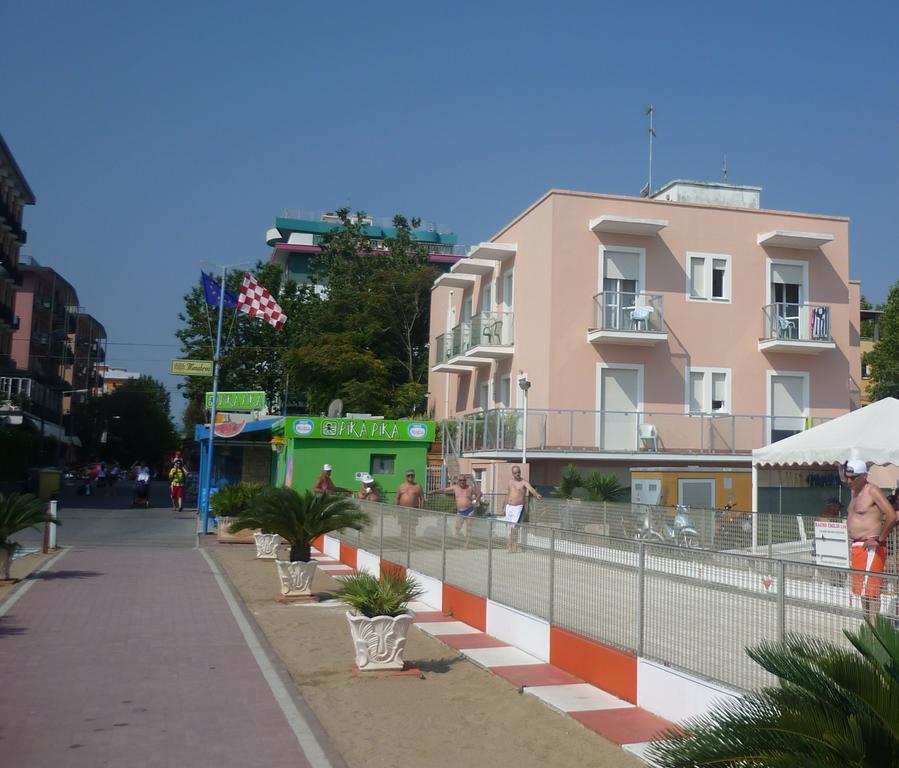 G House Hotel 2*