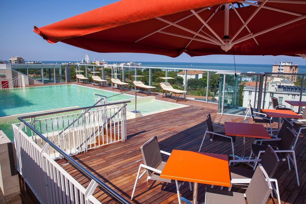 Aria Hotel