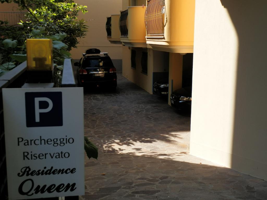 Aparthotel Queen 3*