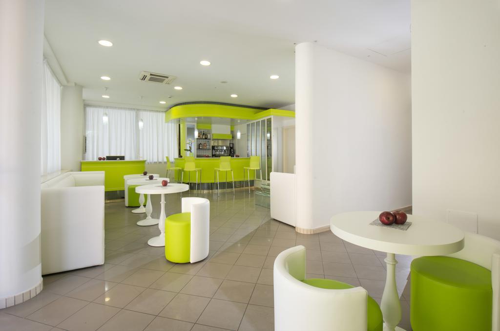 Hotel Scarlet 3*
