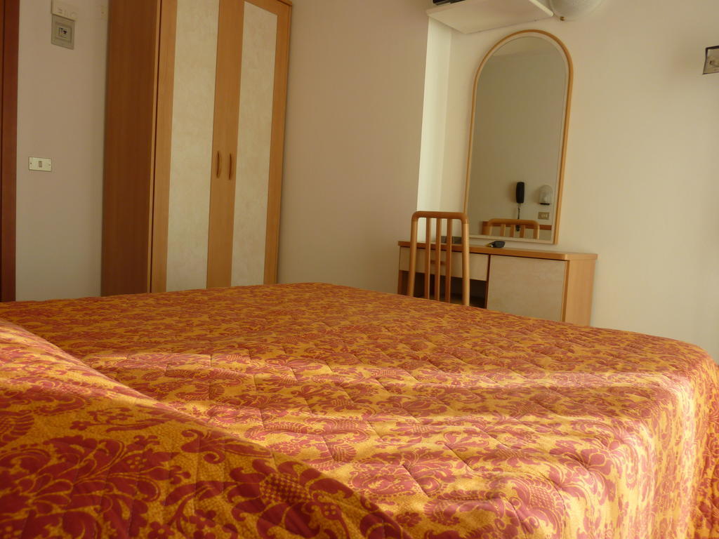 Hotel Apis Rimini