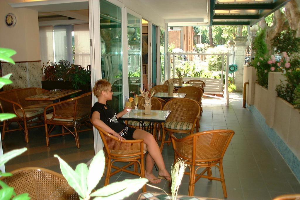 Hotel Kadett 3*