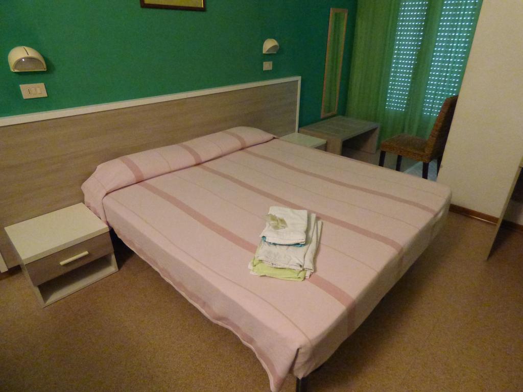 Hotel Consul