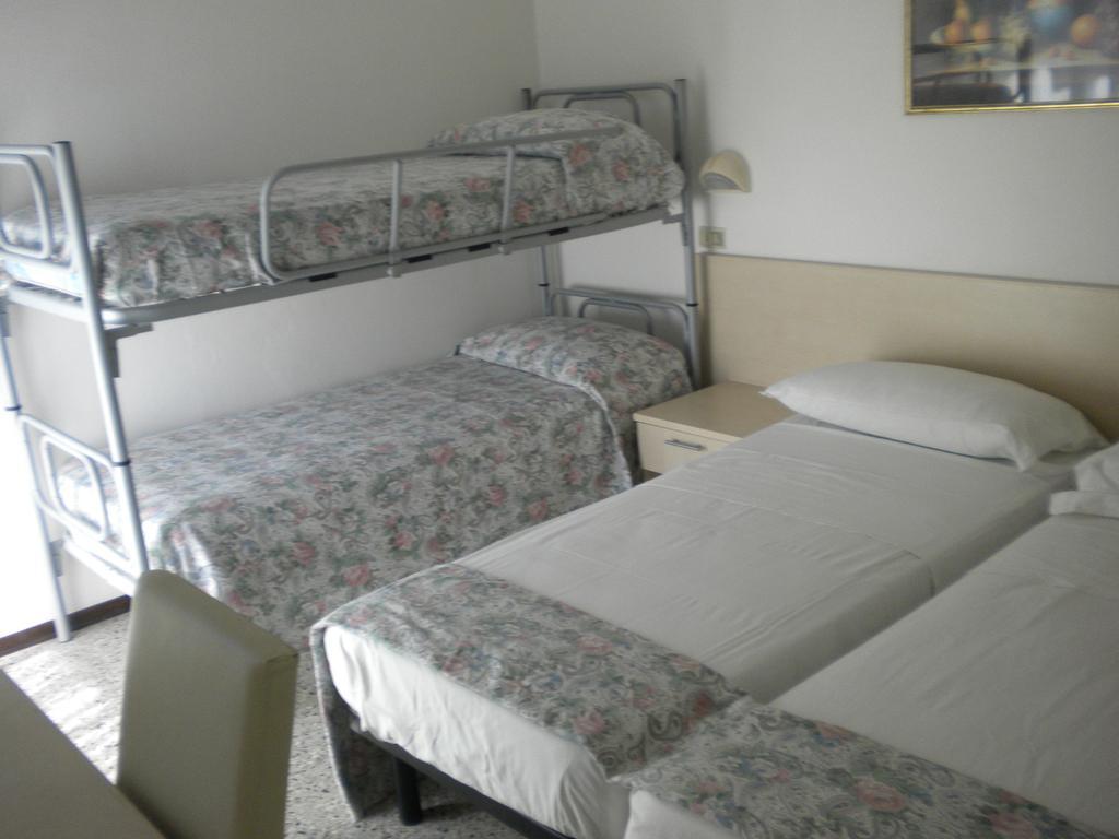 Hotel Nives 3*