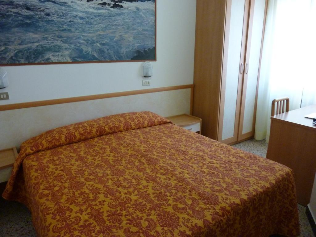 Hotel Apis Rimini