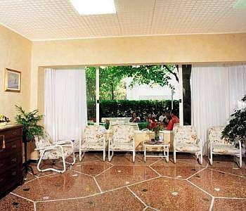 Hotel Capri 2*