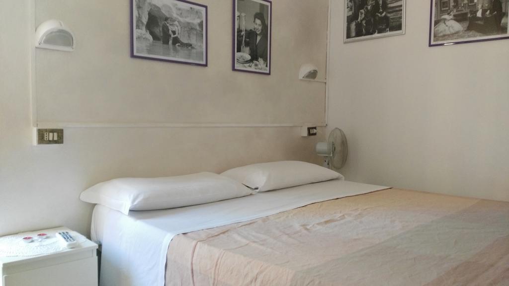 Hotel Simon 2*