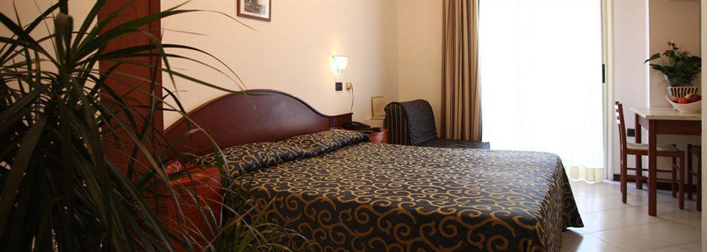 Queen Aparthotel Rimini