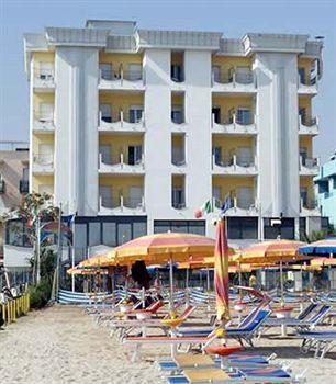 Zeus Hotel 3*