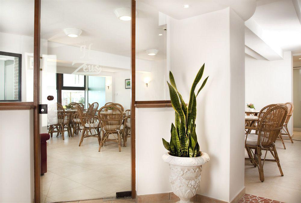 Zeus Hotel Rimini
