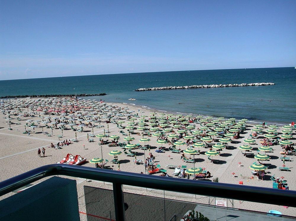 Iones 3* Rimini