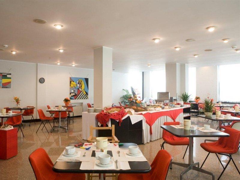 Hotel Junior Rimini