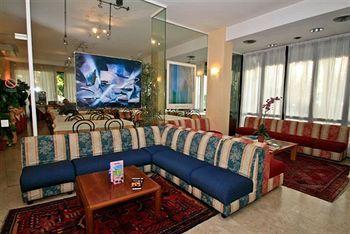 Hotel Atrium 3*