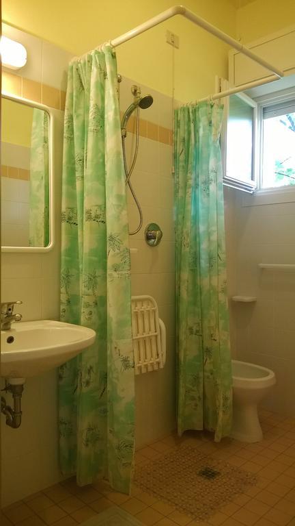 Hotel Capri 2*