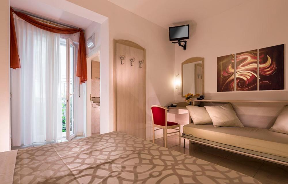 Ada Hotel